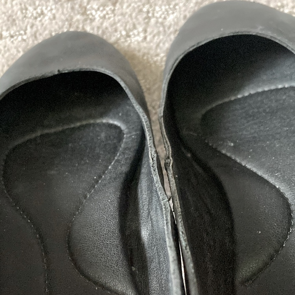 BORN Adour black leather flats, size 7.5. - Picture 9 of 10